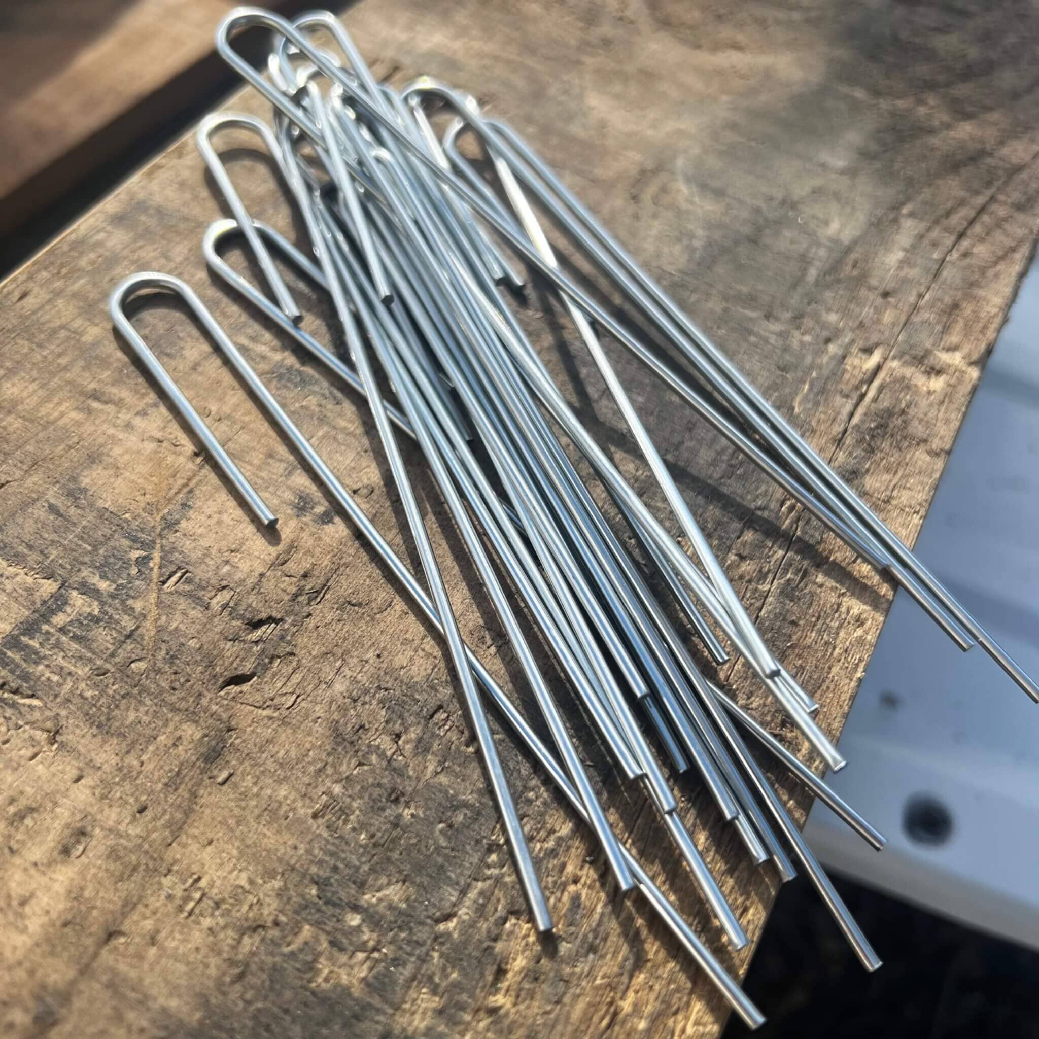 Drip Tubing Stakes